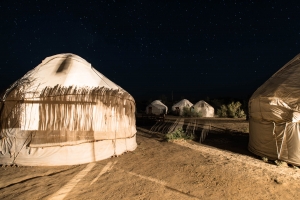 UZB-OLND4_7236 Aydar Yurt Camp, Night Scape